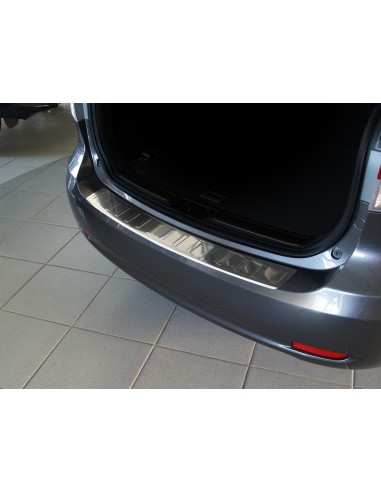 AVISA Rear bumper protector (station wagon) Toyota Avensis III (T270) (2008-2015) 