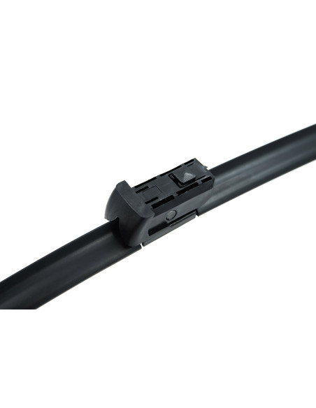 OXIMO Front wiper blades Toyota Avensis III (T270) (2008-2018) 